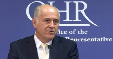 Инцко наметнуо закон о забрани негирања геноцида Инцко наметнуо закон о забрани негирања геноцида